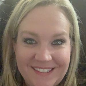 Meet your Posher, Kellie